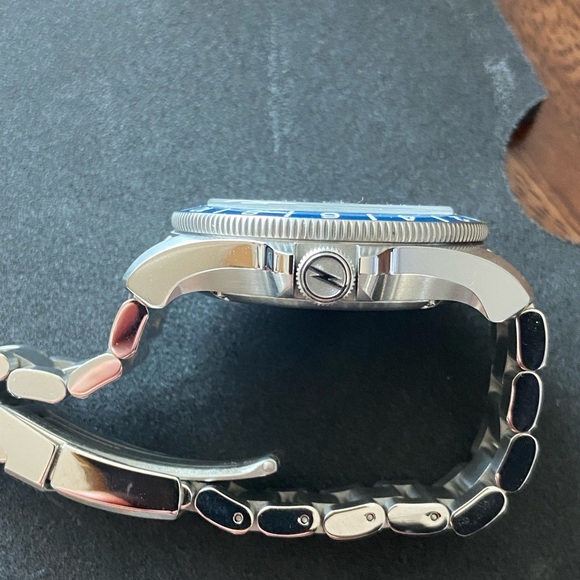 Shinola Monster GMT Automatic 40mm Watch - Picture 3 of 17